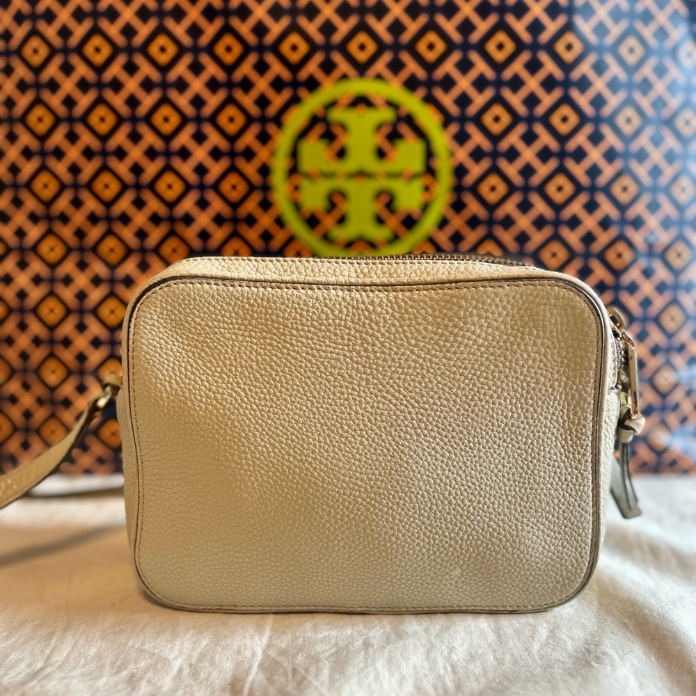Tory Burch Robinson Double-Zip crossbody - Picture 3 of 7